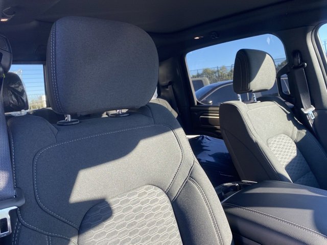 New 2026 RAM 1500 4x4 Crew Cab image 30