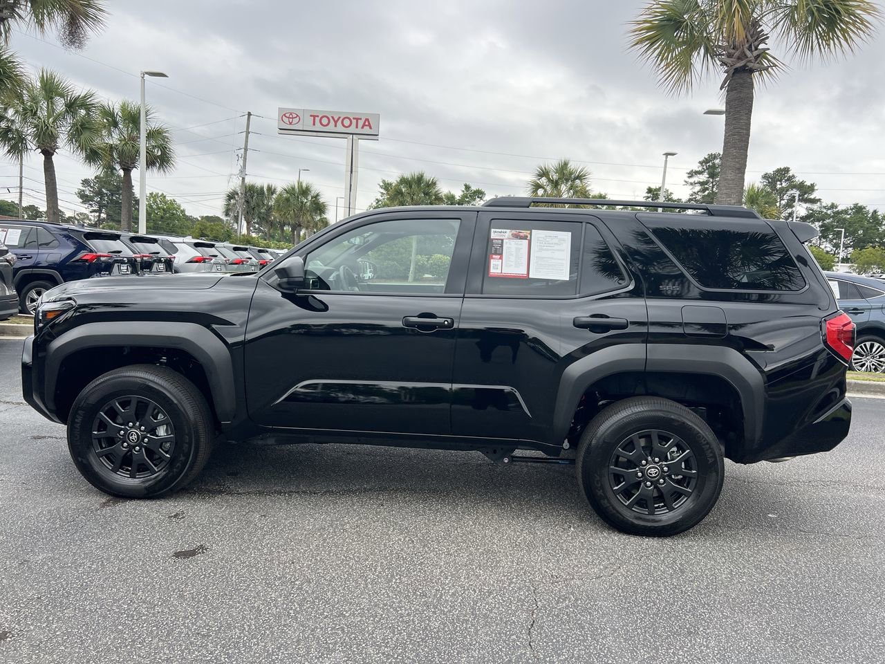 Used 2025 Toyota 4Runner SR5 AWD/4WD image 7