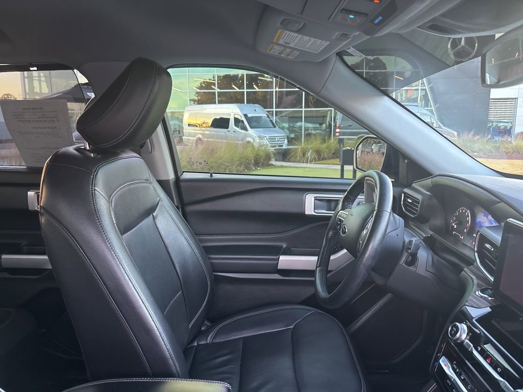 Used 2022 Ford Explorer Limited RWD image 31