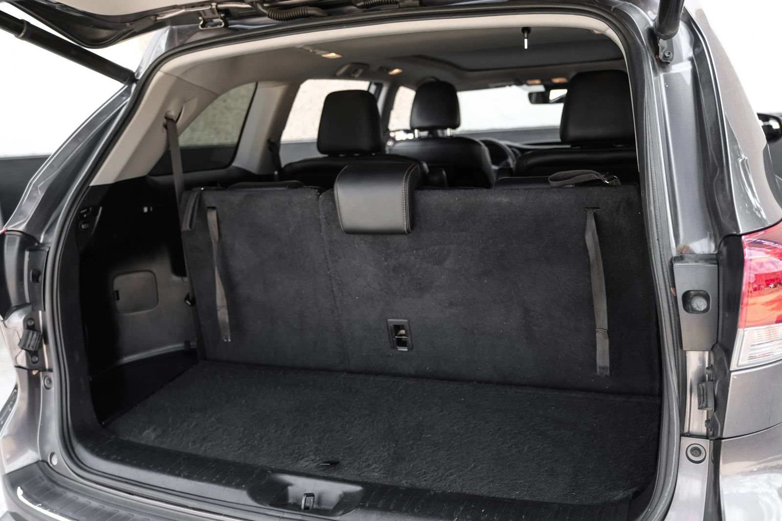 Used 2017 Toyota Highlander Limited Platinum FWD image 50