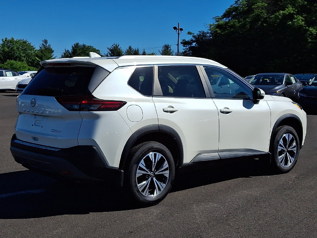 Certified 2023 Nissan Rogue SV w/ SV Premium B Package AWD/4WD image 7