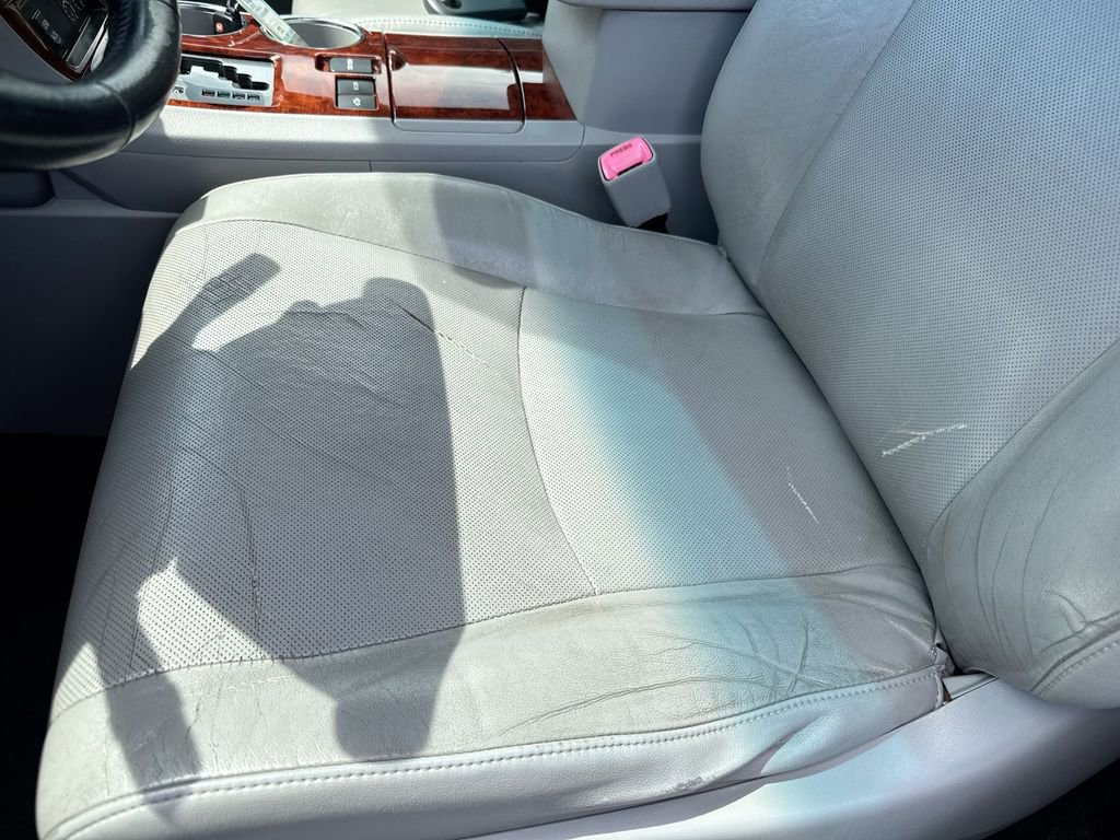 Used 2012 Toyota Highlander Limited AWD/4WD image 37