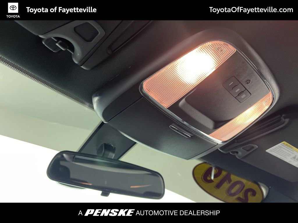 Used 2019 Dodge Charger SXT image 26