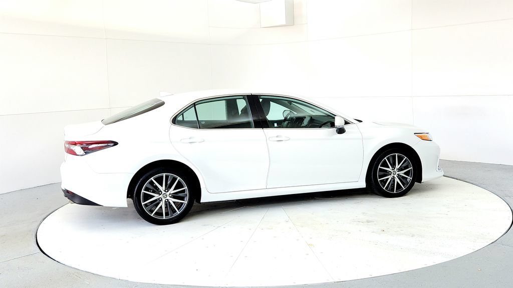Used 2024 Toyota Camry XLE w/ Cold Weather Package AWD/4WD image 6