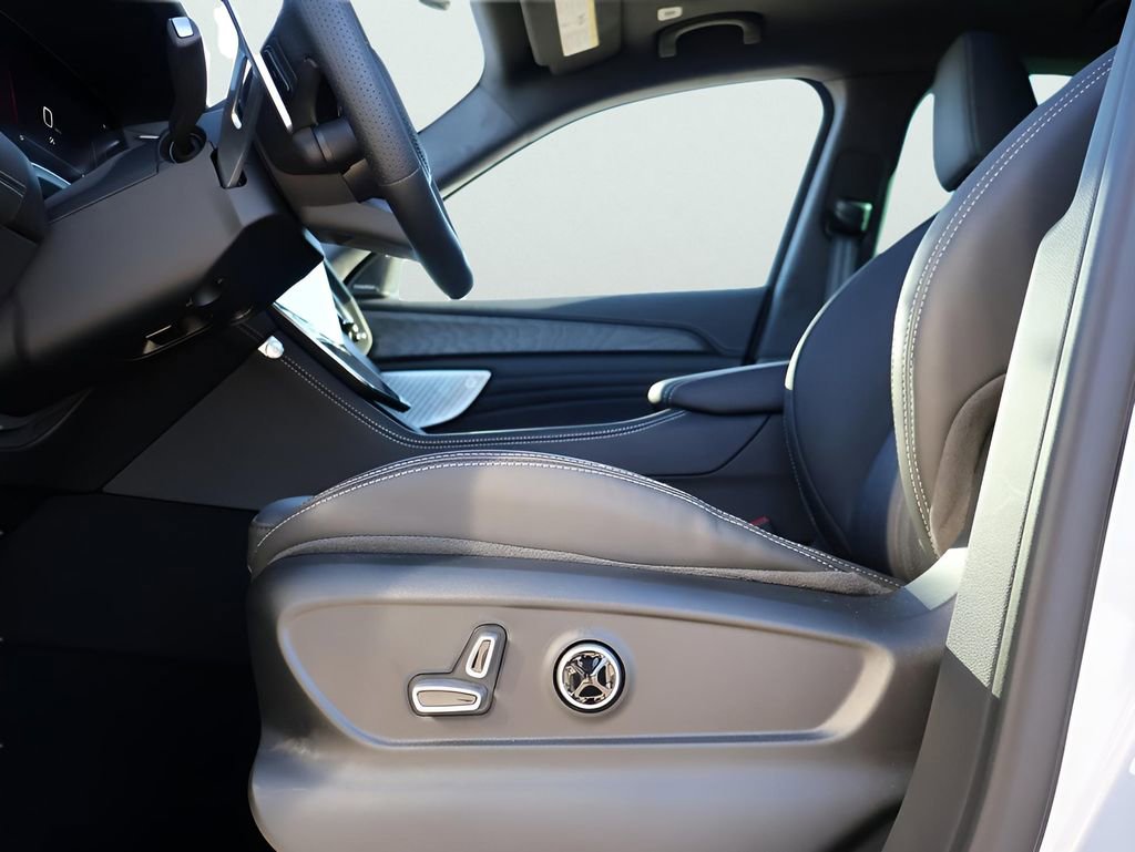 New 2026 Maserati Grecale Modena image 40