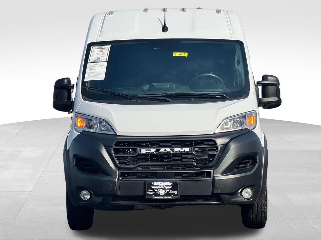 Used 2024 RAM ProMaster 2500 w/ Convenience Group FWD image 2