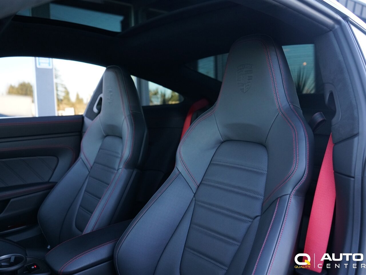 Used 2025 Porsche 911 Carrera 4 GTS image 21