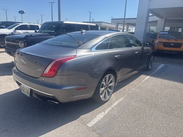 Used 2019 Jaguar XJ L Portfolio RWD image 4