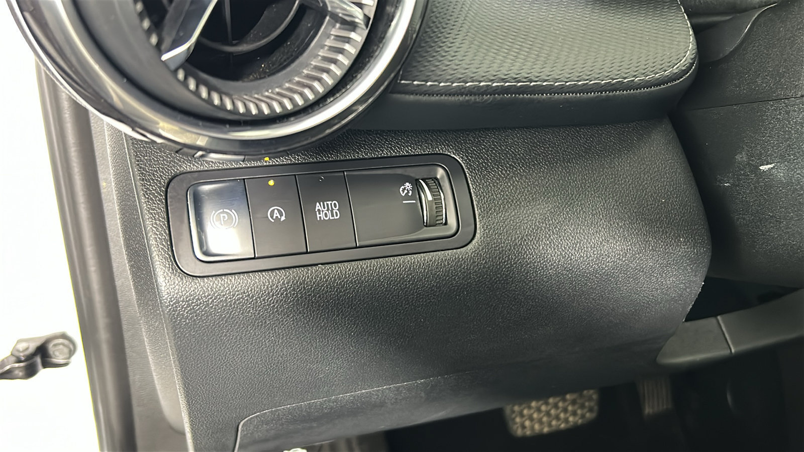 Used 2026 Chevrolet Equinox LT w/ LPO, Floor Liner Package FWD image 23