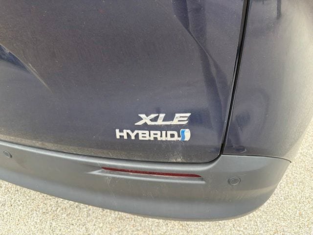 Certified 2024 Toyota Sienna XLE w/ XLE Plus Package FWD image 16