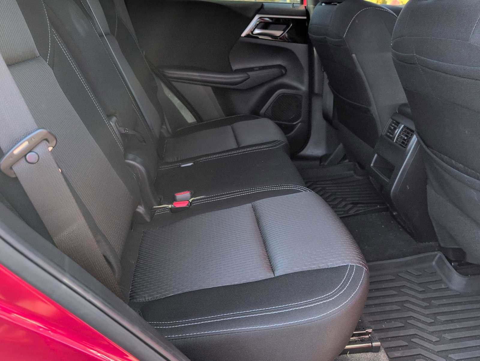 Used 2024 Mitsubishi Outlander ES image 21