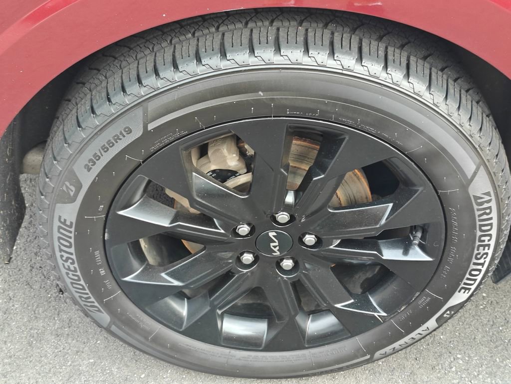 Used 2022 Kia Carnival SX Prestige image 8