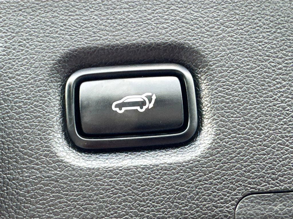 Used 2022 Hyundai Santa Fe SEL w/ Convenience Package AWD/4WD image 34
