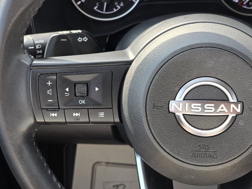 Used 2024 Nissan Pathfinder SV image 15