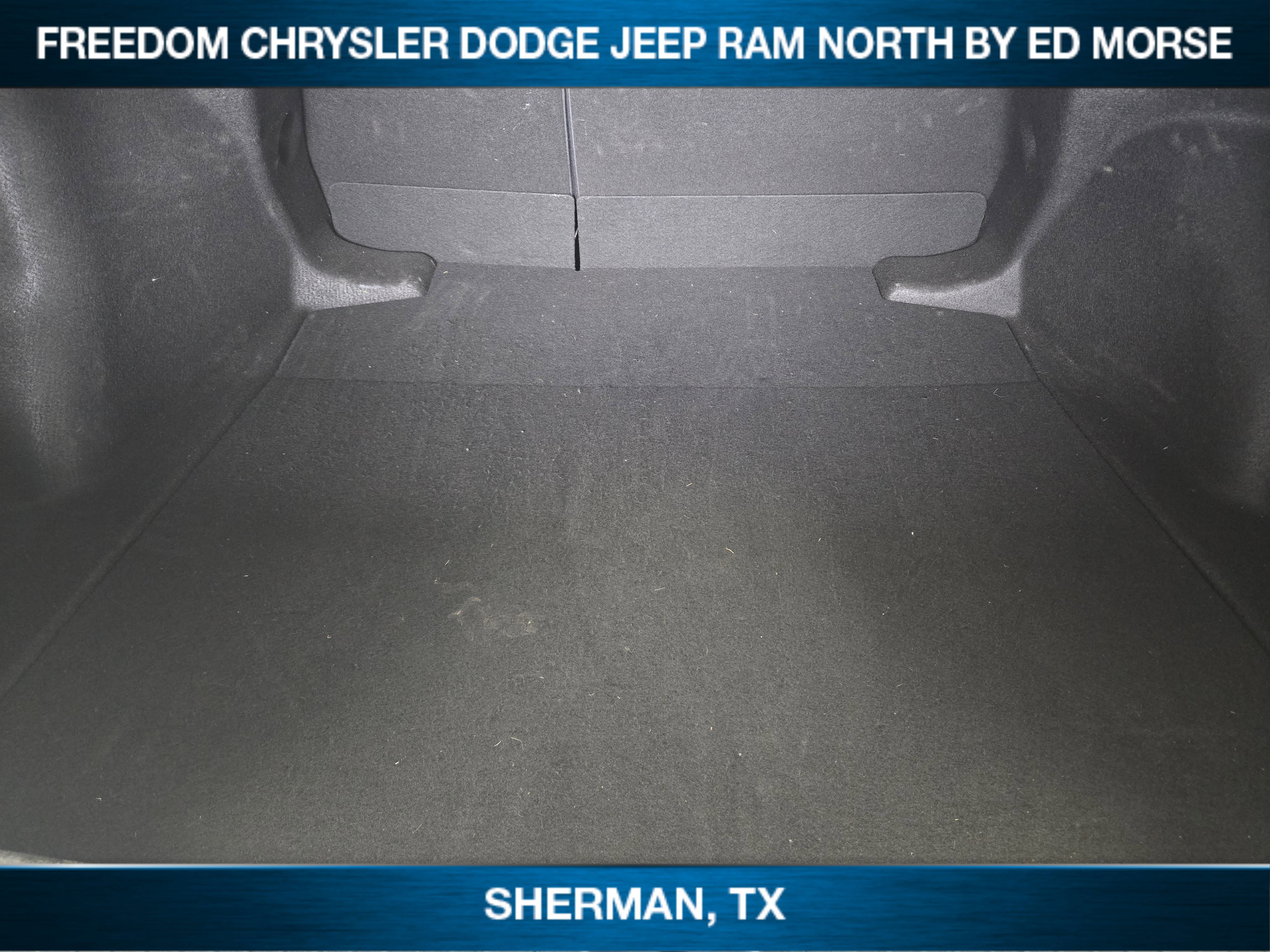 Used 2025 Toyota Corolla LE image 21