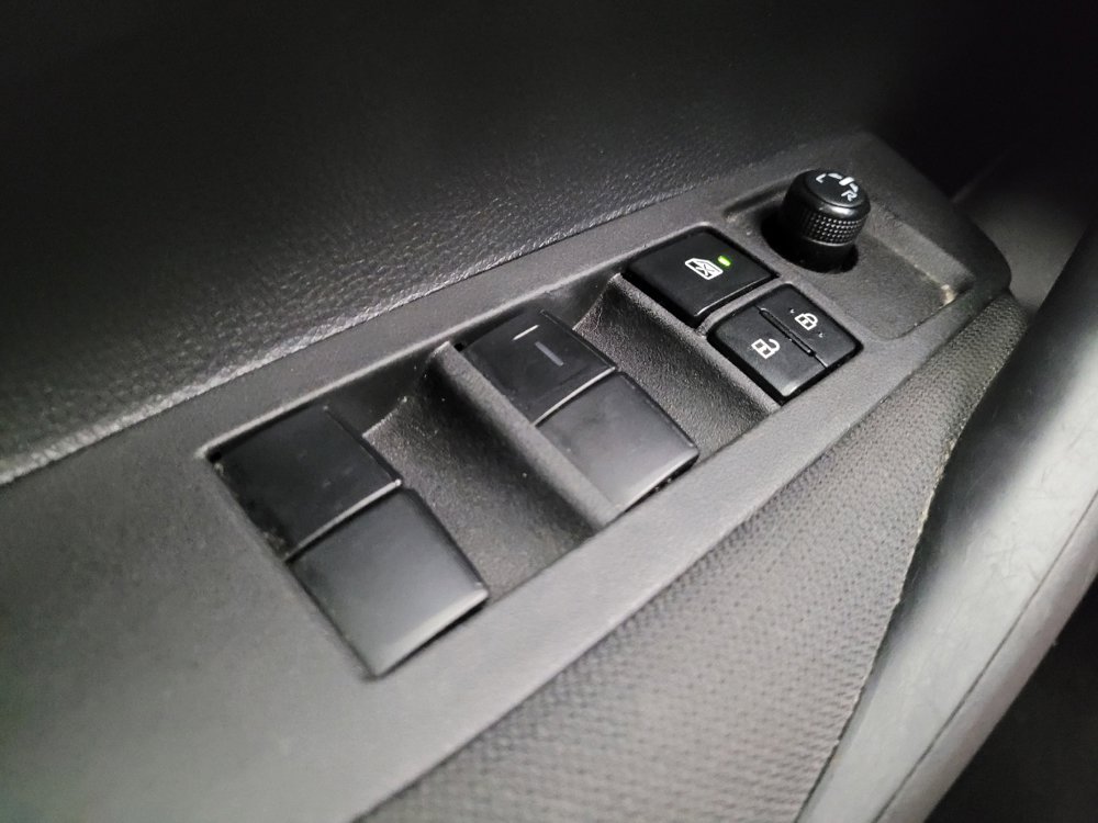 Used 2022 Toyota Corolla LE FWD image 27