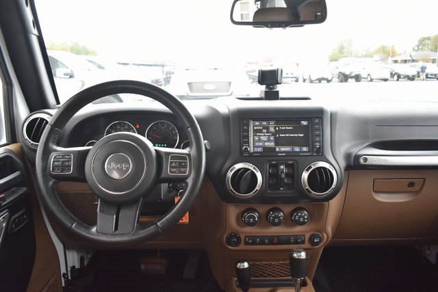 Used 2016 Jeep Wrangler Unlimited Sahara w/ Dual Top Group image 30