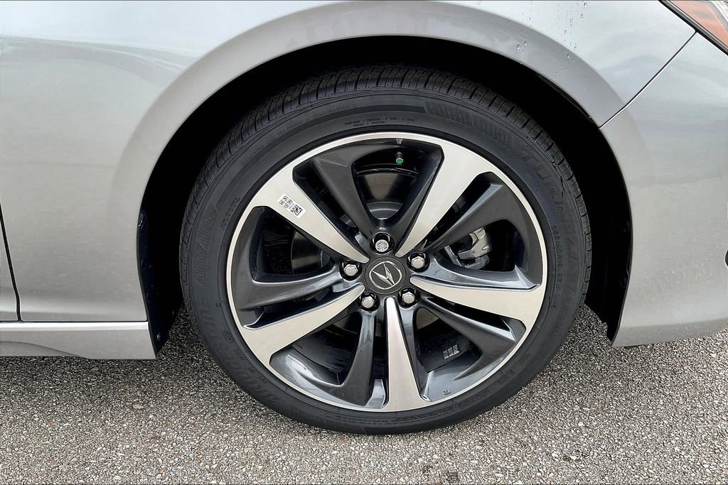 New 2025 Acura TLX w/ Technology Package FWD image 29