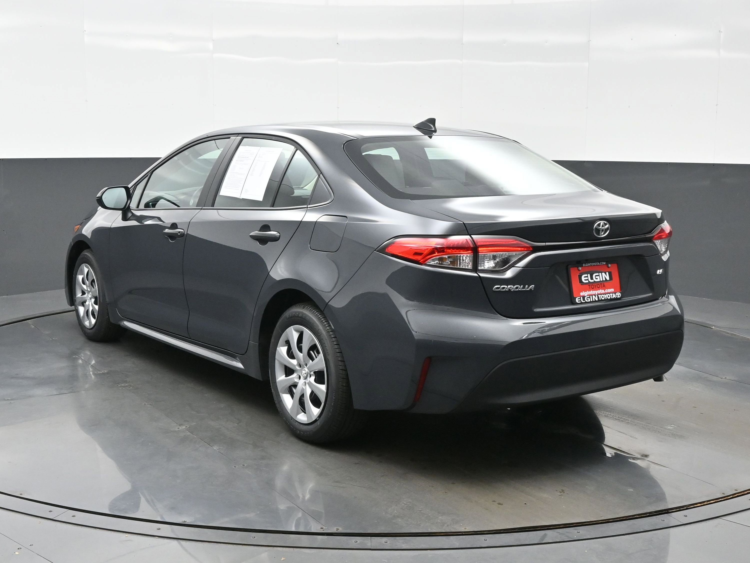 Used 2026 Toyota Corolla LE FWD image 4