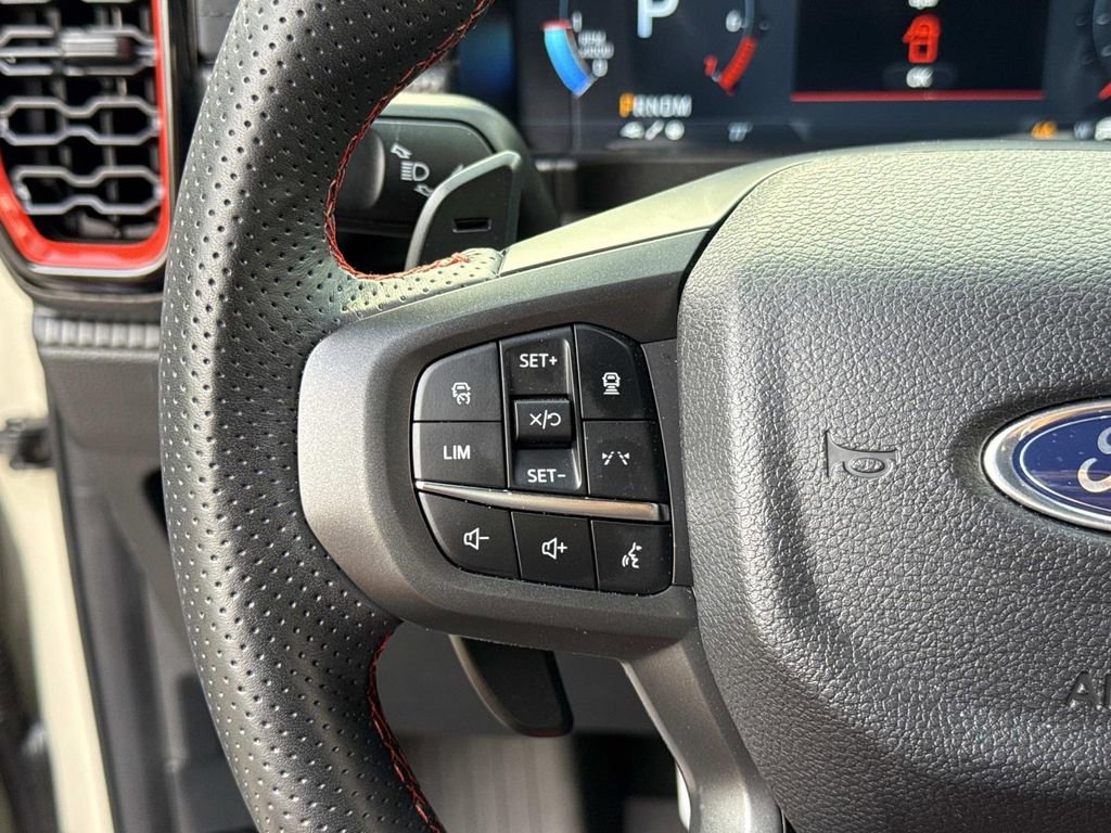 Used 2025 Ford Ranger Raptor AWD/4WD image 19