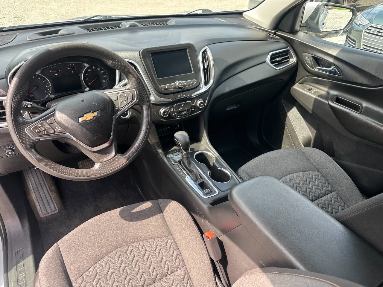 Used 2022 Chevrolet Equinox LT AWD/4WD image 13