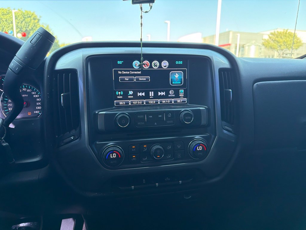 Used 2018 Chevrolet Silverado 1500 LT w/ Texas Edition RWD image 4