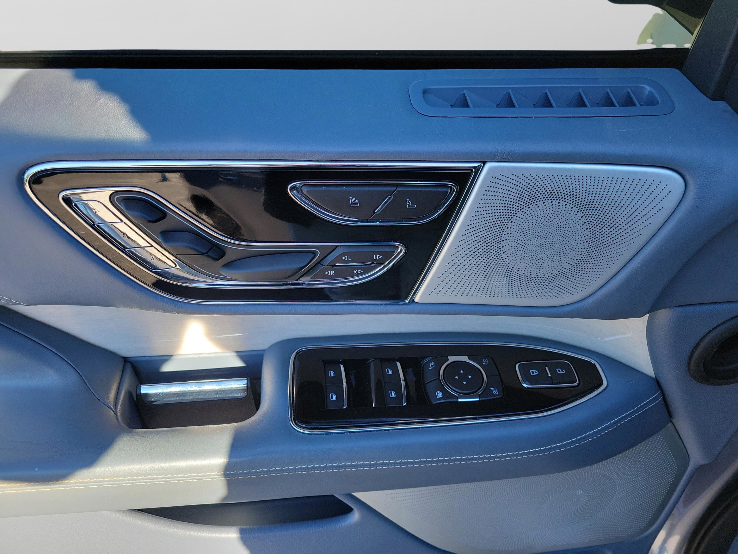 Used 2024 Lincoln Navigator L Black Label image 30