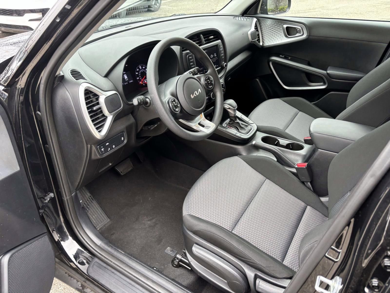 Used 2022 Kia Soul LX w/ Technology Package image 24