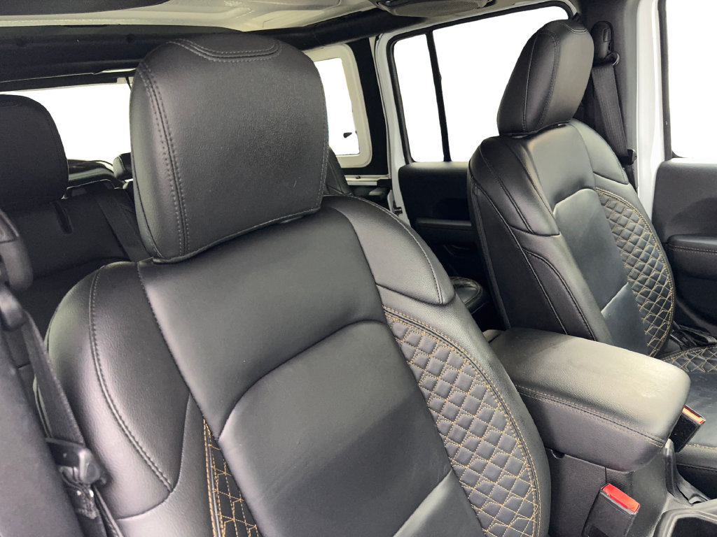 Used 2022 Jeep Wrangler Unlimited Sahara AWD/4WD image 46