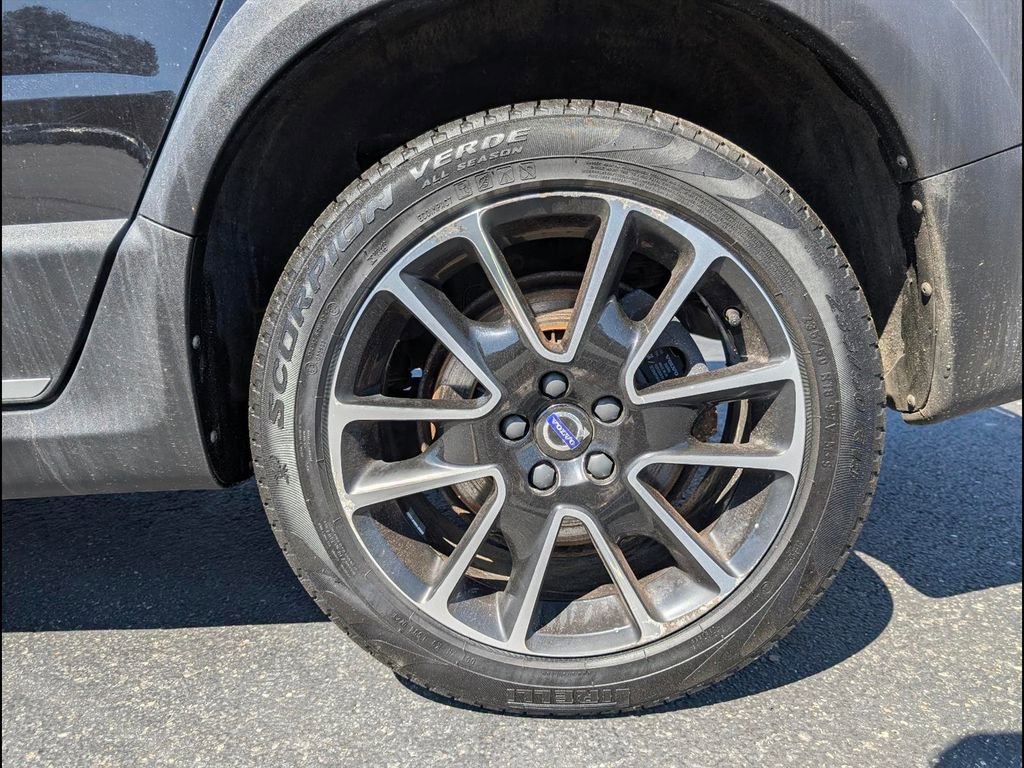 Used 2016 Volvo XC70 T5 Premier w/ Proximity Package AWD/4WD image 23