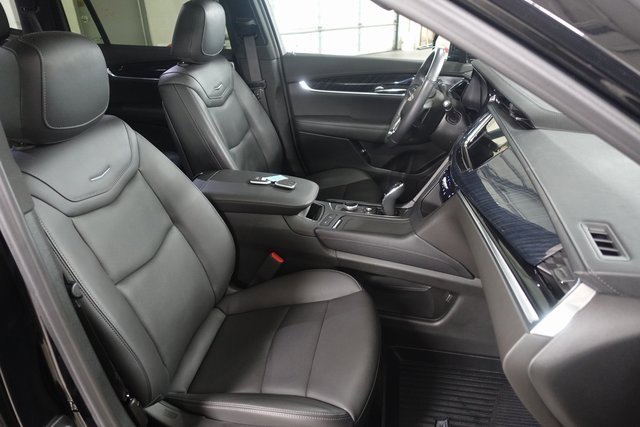 Used 2024 Cadillac XT6 Premium Luxury w/ LPO, Floor Liner Package image 30