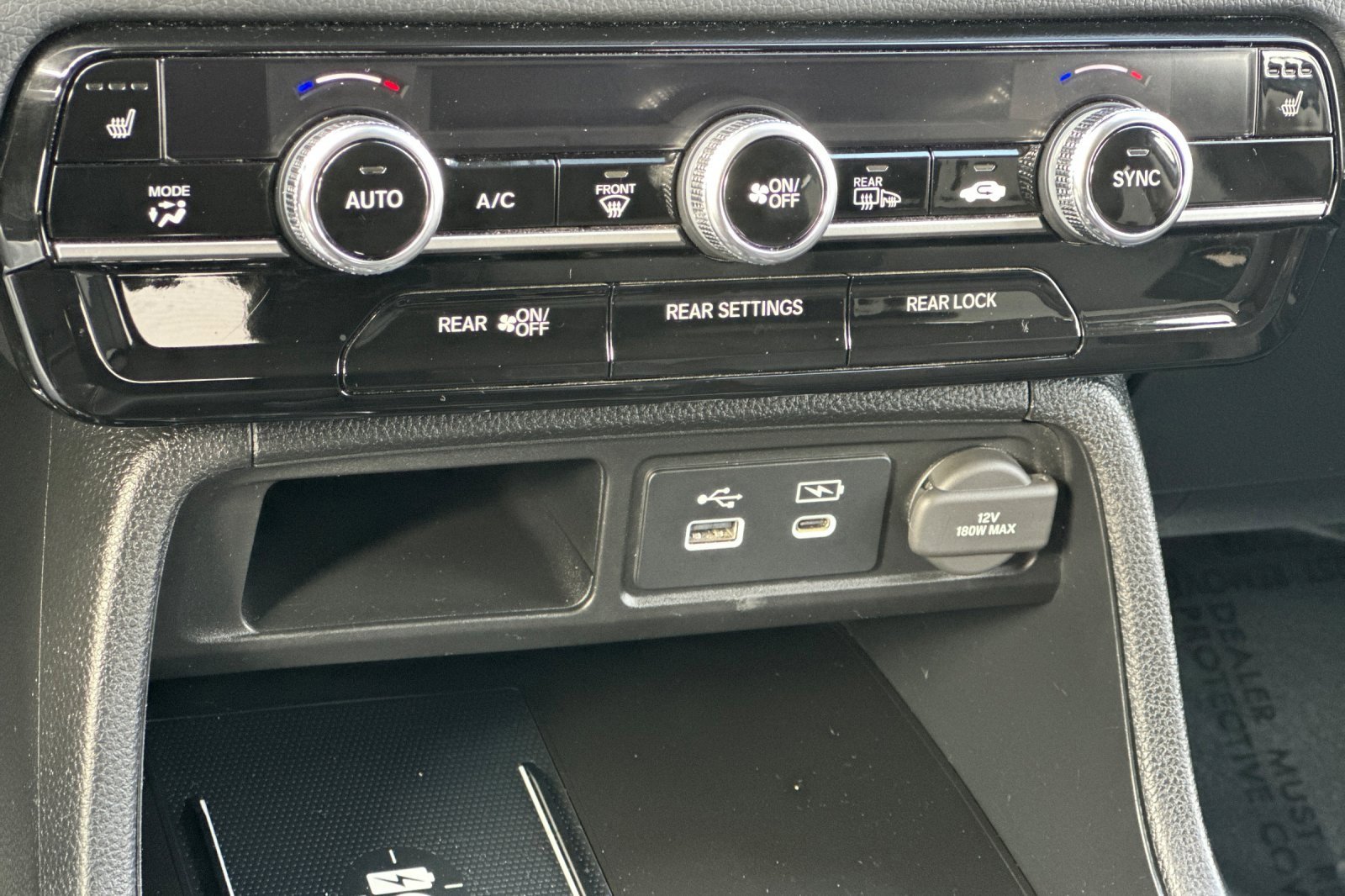 Certified 2024 Honda Pilot Touring image 22