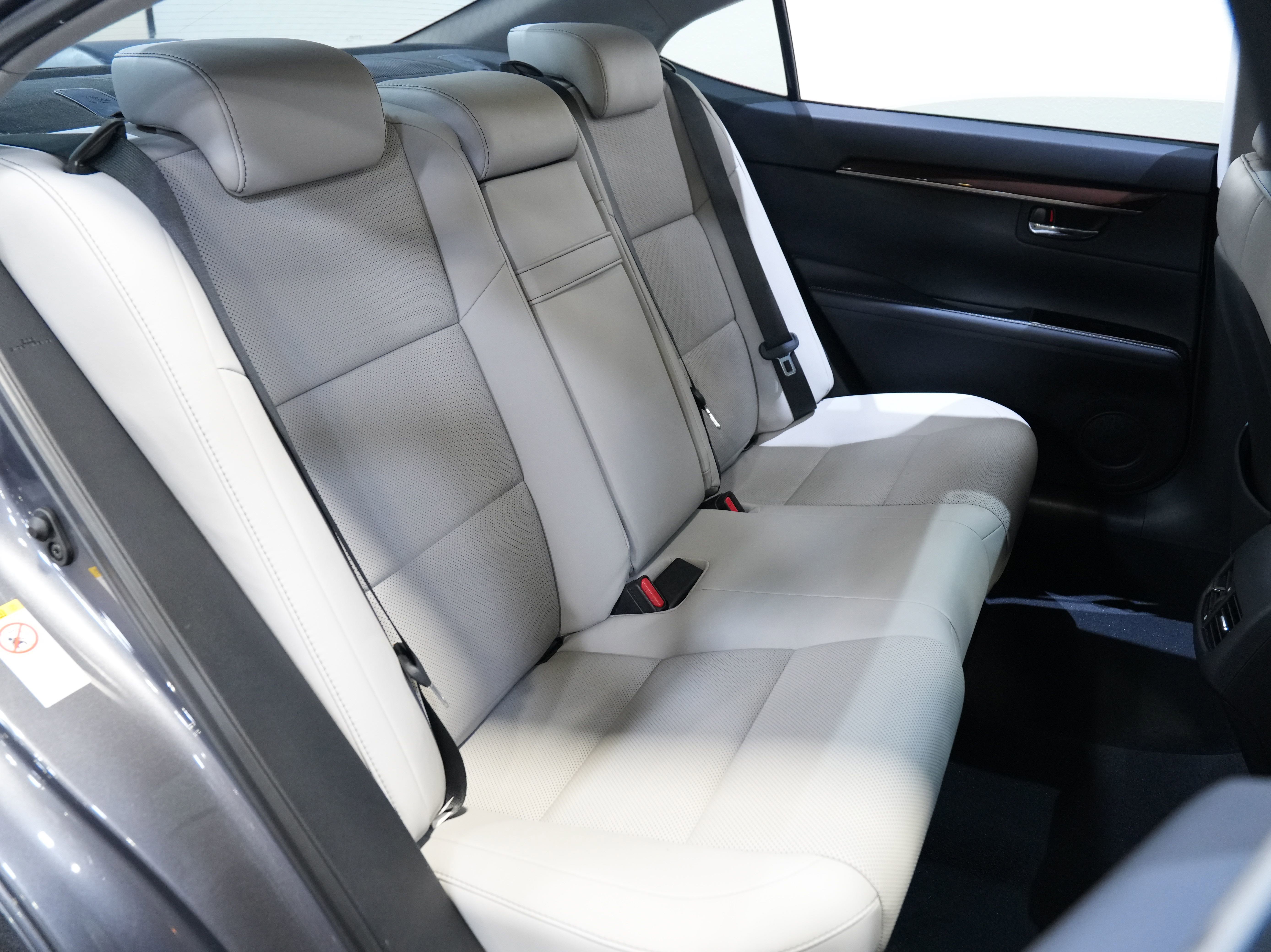Used 2018 Lexus ES 350 w/ Navigation System Package FWD image 37