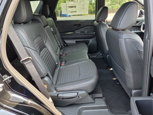 New 2026 Nissan Pathfinder Rock Creek AWD/4WD image 13