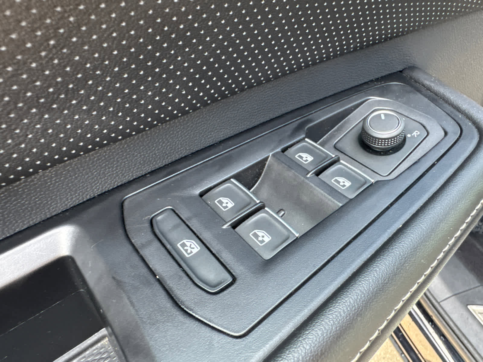 Certified 2024 Volkswagen Atlas SEL image 23