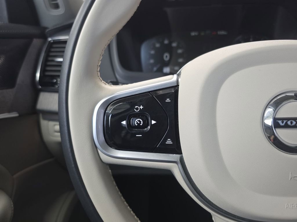 Used 2022 Volvo XC90 T6 Inscription w/ Advanced Package image 30
