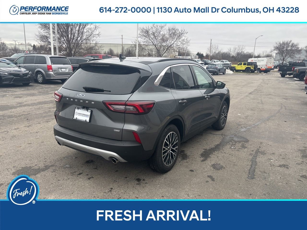 Used 2024 Ford Escape SE image 4