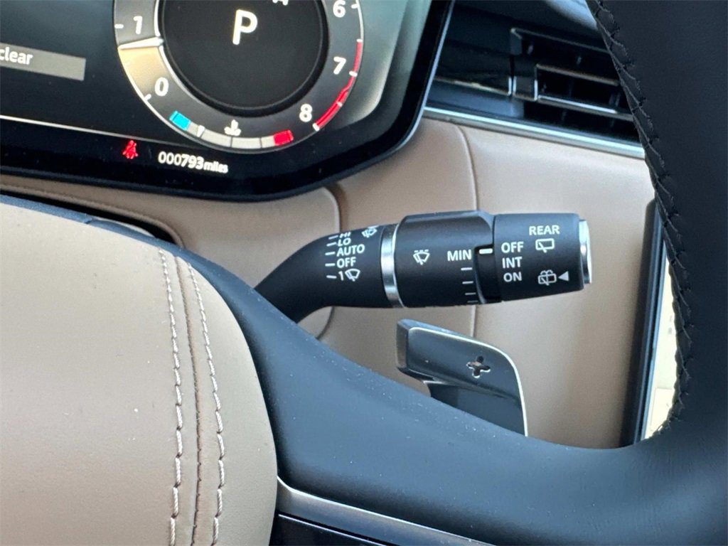 New 2025 Land Rover Range Rover SE image 28