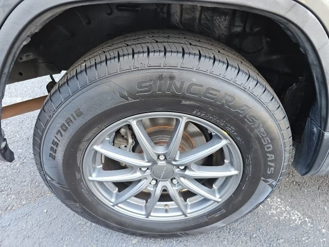 Used 2011 Honda Element LX image 16