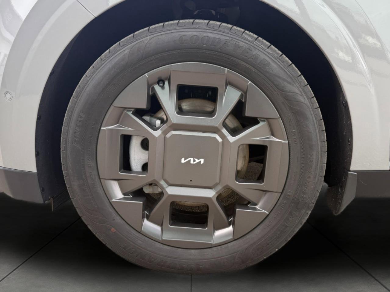 Certified 2026 Kia Carnival SX image 6