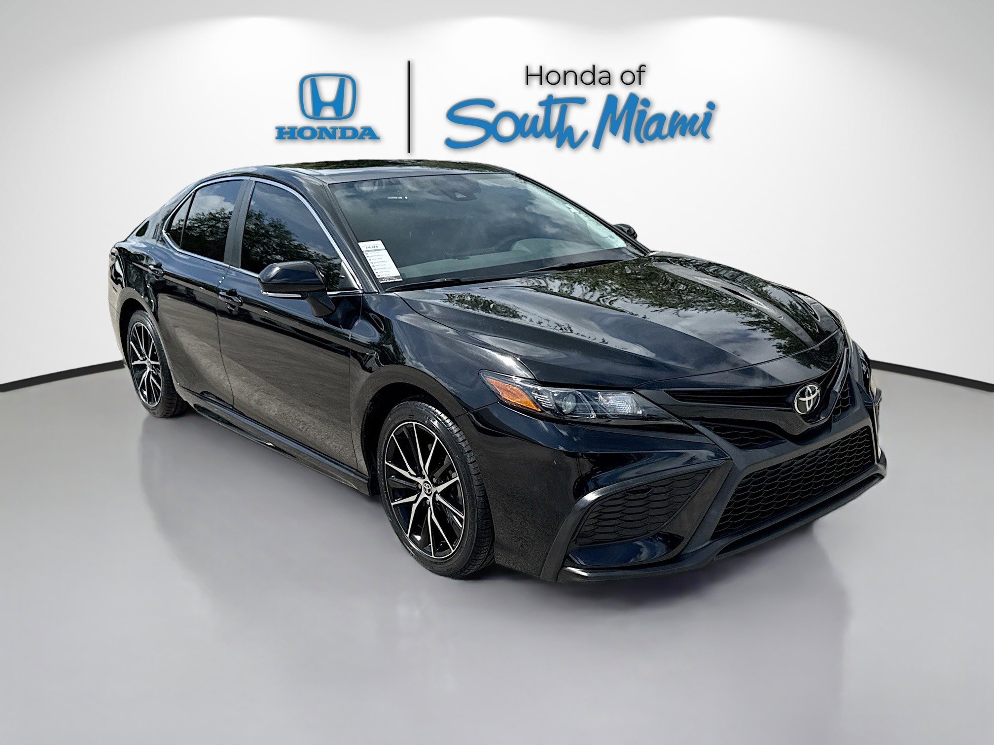 Used 2022 Toyota Camry SE