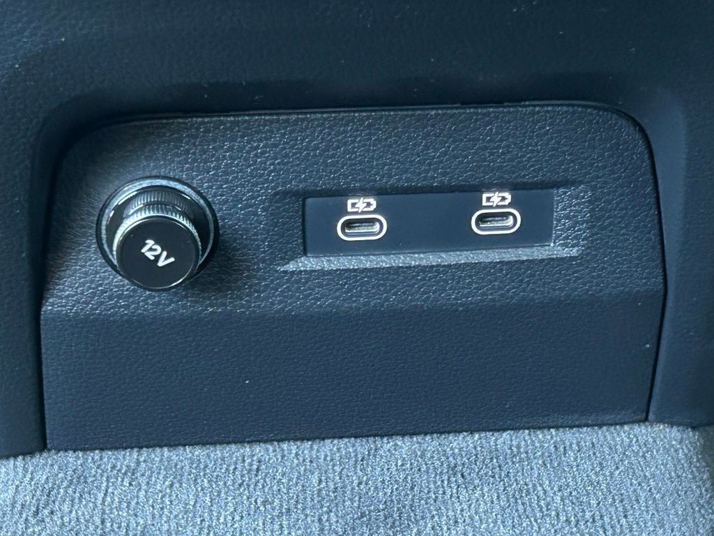 Used 2022 Audi e-tron Premium Plus w/ Premium Plus Package image 82