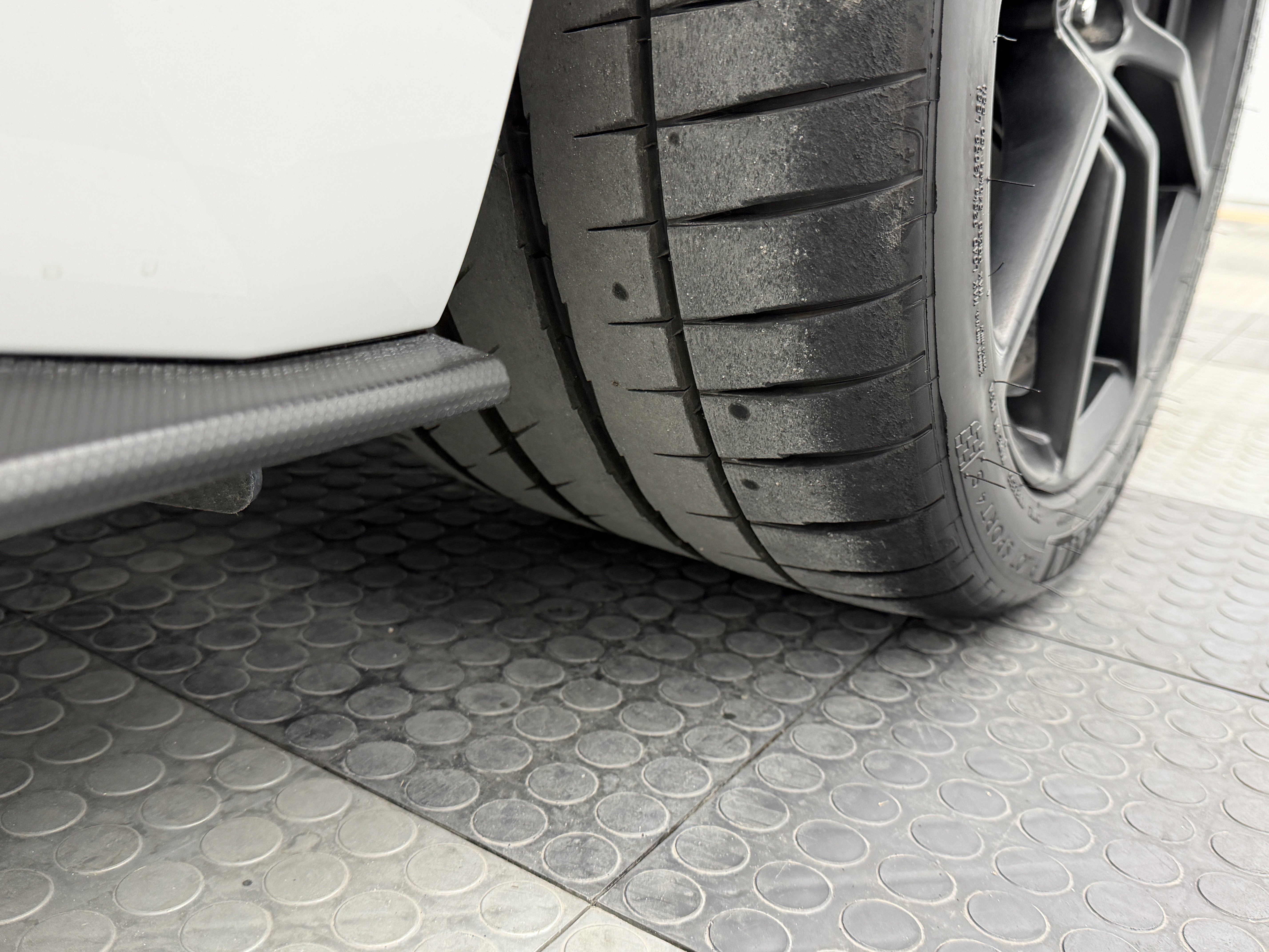 Used 2017 Ford Mustang Shelby GT350 image 26