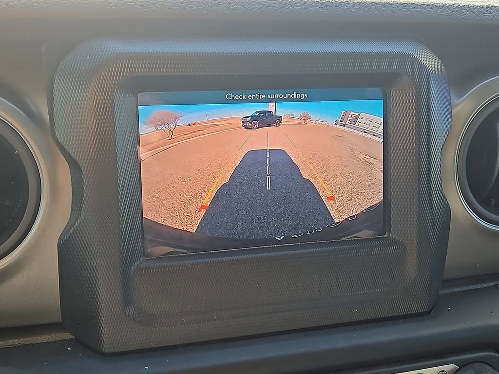 Used 2023 Jeep Wrangler Unlimited image 27