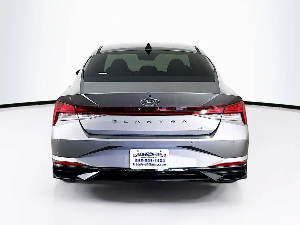 Used 2022 Hyundai Elantra Limited FWD image 5