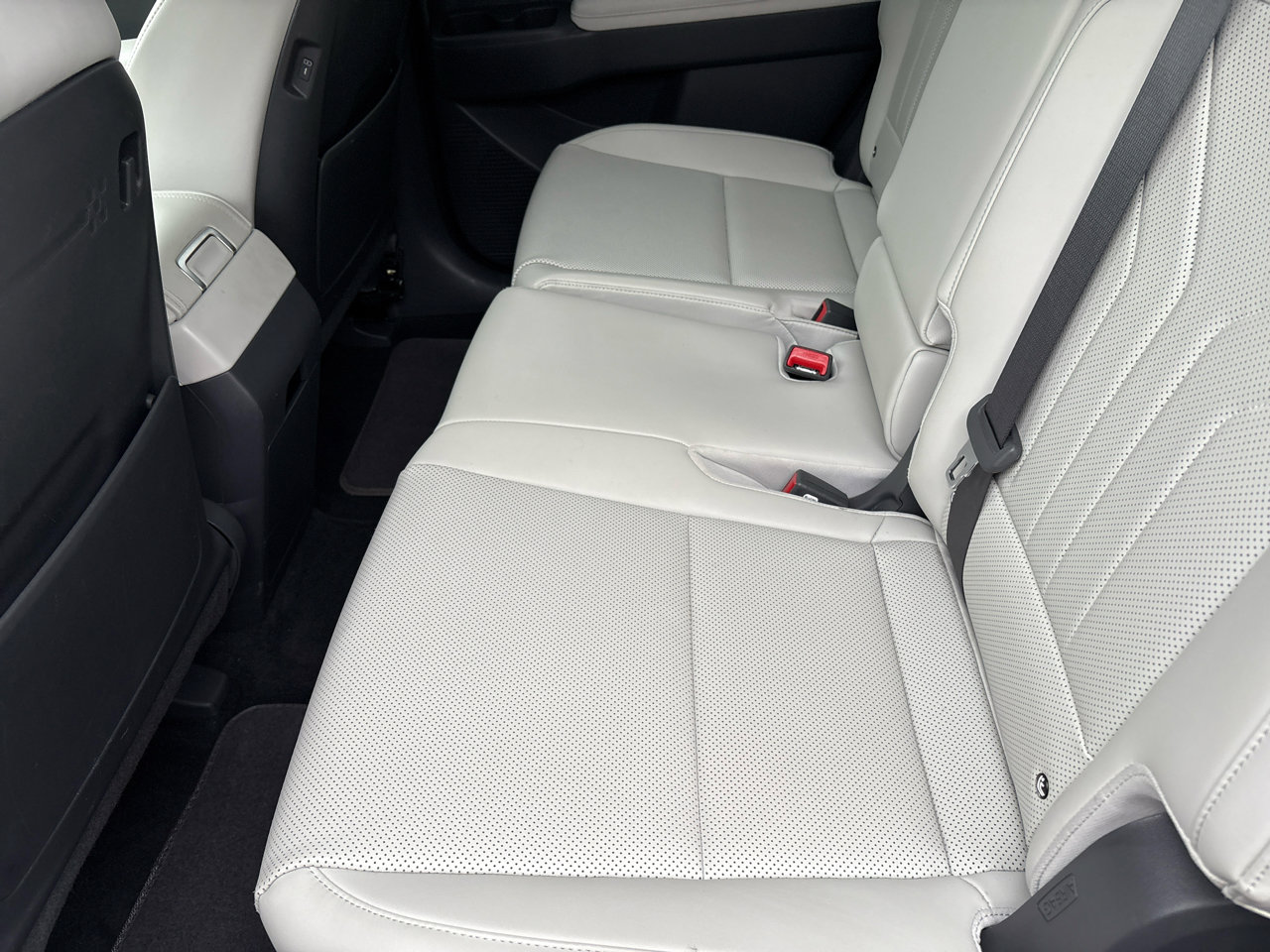 Used 2025 Hyundai Santa Fe SEL image 25