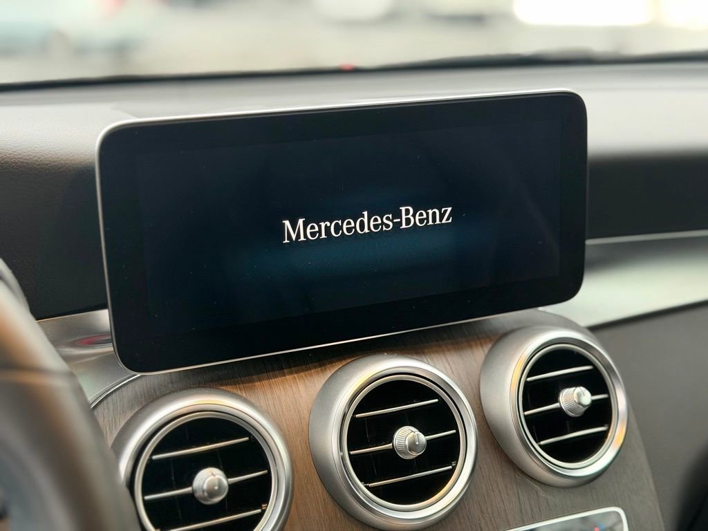 Used 2022 Mercedes-Benz GLC 300 4MATIC image 20