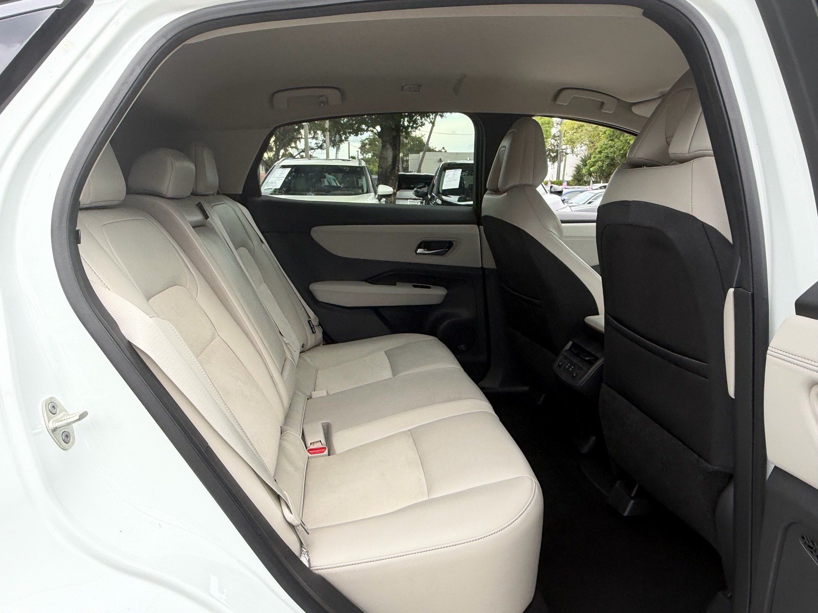 Certified 2025 Nissan Ariya AWD image 16