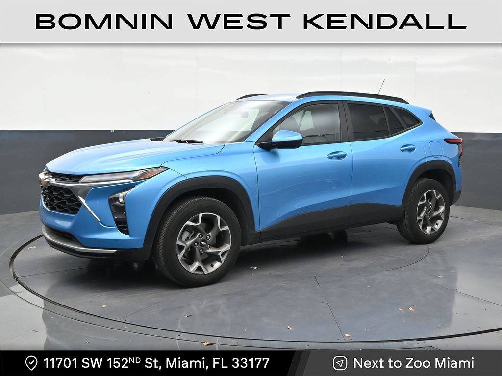 Used 2025 Chevrolet Trax LT