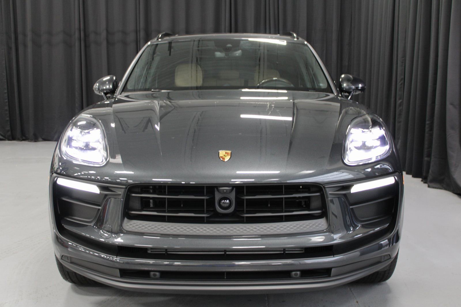 New 2026 Porsche Macan image 10